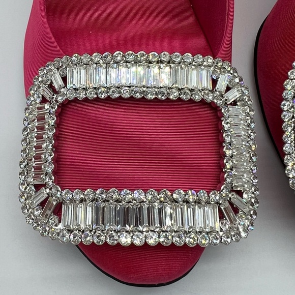 Authentic New Roger Vivier embellished crystal buckle pumps - Picture 5 of 17